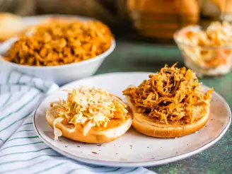 Easy and Tasty Barbecue Chicken Sandwiches in the Crock Pot